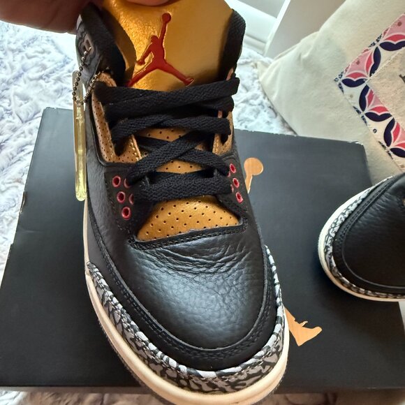 NIB Womens Nike Air Jordan 3 Retro - Size 6 (4.5 Y) - Picture 4 of 15